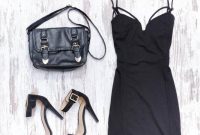 Pakaian Dasar Yang Wajib Dimiliki Setiap Wanita